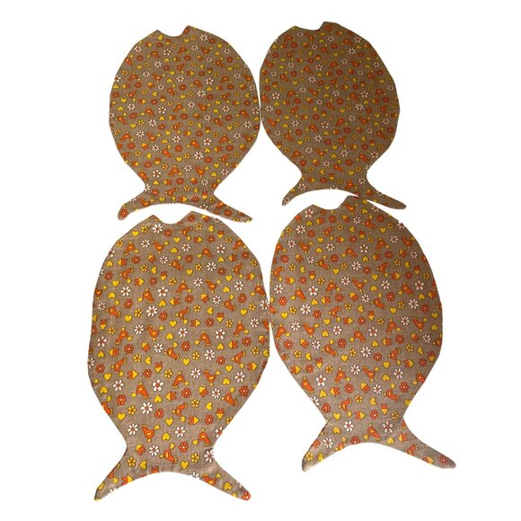 Set Of 4 Handmade Fish-Shaped Placemats Napkins With Chicken & Flower Print - Picture 1 of 7